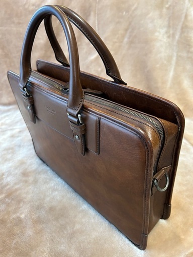 フジタカFUJITAKAエー レザービジネスバッグ A4  ビジネスバッグ ビジネスバック ブリーフケース 書類鞄 bag かばん カバン 高島屋他有名百貨店取り扱い商品ブラウン茶色レザー、牛革、本革日本製 国内製 国産メイドインジャパンメンズmen男性用