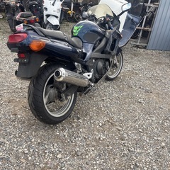ZZR400  書付き　　クランキングのみ確認　　ベース　　部品取り車両の画像