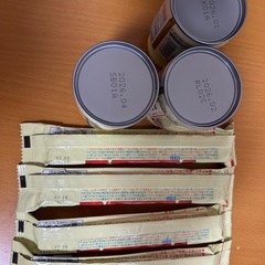 値下げおまけ付き　ほほえみミルク缶セットの画像