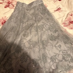 ノエラ♡スパンコール刺繍スカートSサイズの画像