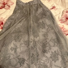 ノエラ♡スパンコール刺繍スカートSサイズの画像