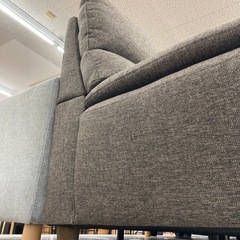 ブラウンの2人掛けソファーのご紹介です！の画像