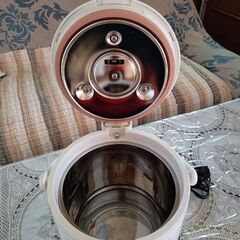 電気ポットの画像