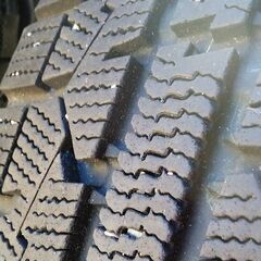 スタッドレスタイヤ4本　ホイール付き。の画像