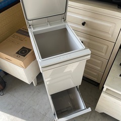 ダストBOX キャスター付き 上部20L下部18Lの画像