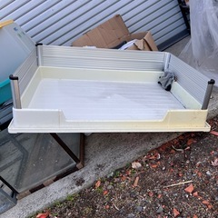 無料　　ペット用トイレ、寝具の画像