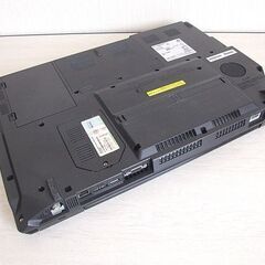 高速SSD240GB搭載　大画面18.4型 Corei5 8GB　富士通 FMV-BIBLO NH900/5AT　ノートパソコン （4199）の画像