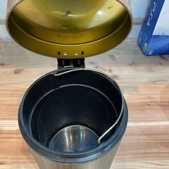 【ゴミ箱  小】クリーニング済み【管理番号】1223 橋の画像