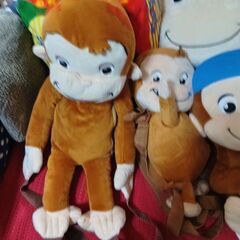 期間限定（23.24日）おさるのジョージ　クッション.リュック、ぬいぐるみ＋1個　1個100円〜200円の画像