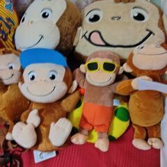 期間限定（23.24日）おさるのジョージ　クッション.リュック、ぬいぐるみ＋1個　1個100円〜200円の画像