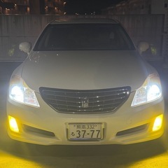 200系クラウンロイヤルサルーンの画像