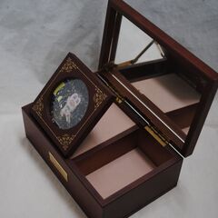 [1827]美空ひばり　小物入れ付き　オルゴール　非売品　JAバンク福岡の画像