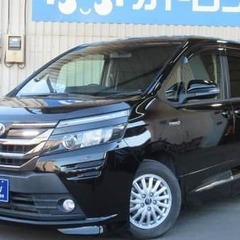 ハイブリッドミニバン！！トヨタ　ヴォクシー　ハイブリッド🚗✨の画像