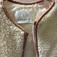 ZARA ベストジャケット　の画像