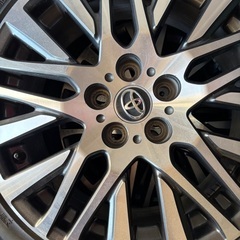 30系ヴェルファイア純正夏タイヤセットの画像