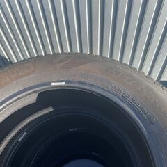 ピレリ　スタッドレス！！235/60R18　2022年製！！４本セット！！の画像