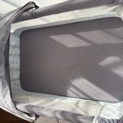 ベビーベッドの画像