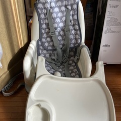 お食事チェアーの画像