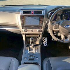 【スバル　レガシィアウトバック　ガンメタ！自社ローン対応！独自審査！任意整理OK！債務整理OK！自己破産OK！他社審査不可OK！】の画像