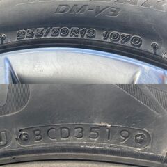 レクサス　RX等に　255/50R19  スタッドレス！！　２０１９年製！！　４本セット！！の画像