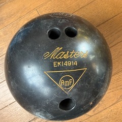 ボーリングの球の画像