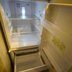 【無料・引き取り限定】 単身向け冷蔵庫SHARP SJ-D14B-Sの画像