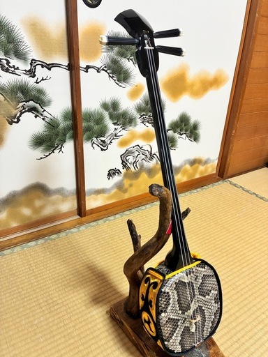 ★激安★ 沖縄 三線 知念大工 沖縄三線！貴重！知念大工型！本蛇皮！本張り！【一枚張り】 沖縄三線