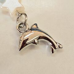 ⊰✿ハンドメイド✿⊱ キーホルダー｜星×イルカ×リボン 一点物 応援購入の画像