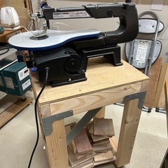 電動卓上糸鋸盤の画像