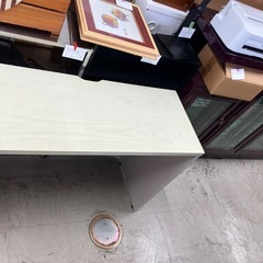 O2512-608 パソコンデスク 中古 天板色変わりの画像