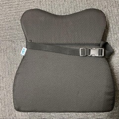 IKSTAR 骨盤矯正クッション ブラック ベルト付きの画像