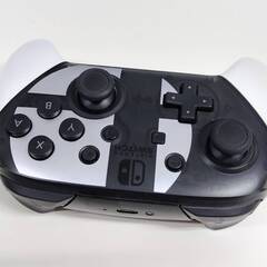Nintendo Switch Pro コントローラー (HAC-013) スマブラエディションの画像