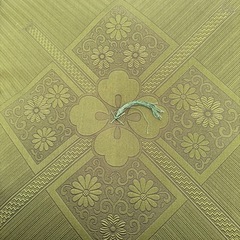 美品お正月用　座布団の画像