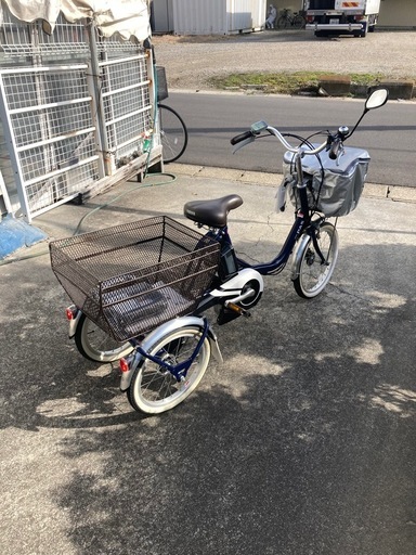 ほぼ未使用YAMAHAPAS三輪電動アシスト自転車15.4A h ほぼ未使用YAMAHAPAS三輪電動アシスト自転車15.4A h 【公式通販】