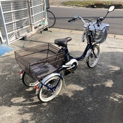 ほぼ未使用YAMAHAPAS三輪電動アシスト自転車15.4A h
の画像