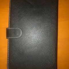 手帳タイプのタブレット用キーボードの画像