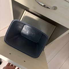 食器棚　ゴミ箱収納付き　スライド棚　ナチュラルデザインの画像