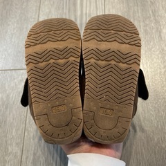 西松屋　スニーカー16cm ブラウンの画像