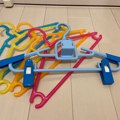 🎄SALE❣️無料❣️カラフルなハンガー達の画像