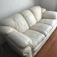 3人掛けソファー譲りますの画像