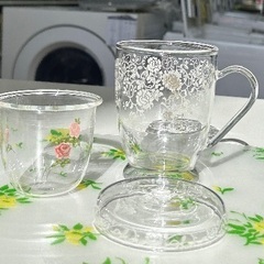 【ドリーム池田店】◎ジモティ割対象品◎ 耐熱ガラス製茶こし付きマグカップの画像
