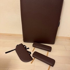【無料・引き取り限定】施術用折り畳みベッドの画像