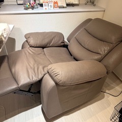 リクライニングソファの画像