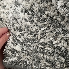 ロウヤ グレー ラグの画像