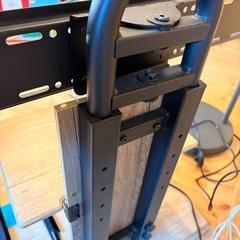 テレビスタンドの画像