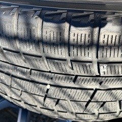 17インチスタッドレスタイヤ、ホイールセットの画像