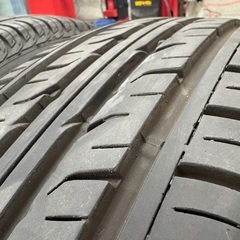215/70r16 pt3 ダンロップの画像