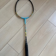 数回使用のみ✨バドミントンラケットの画像