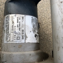 電気チェーンソーの画像