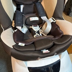 エールべべ　チャイルドシートの画像